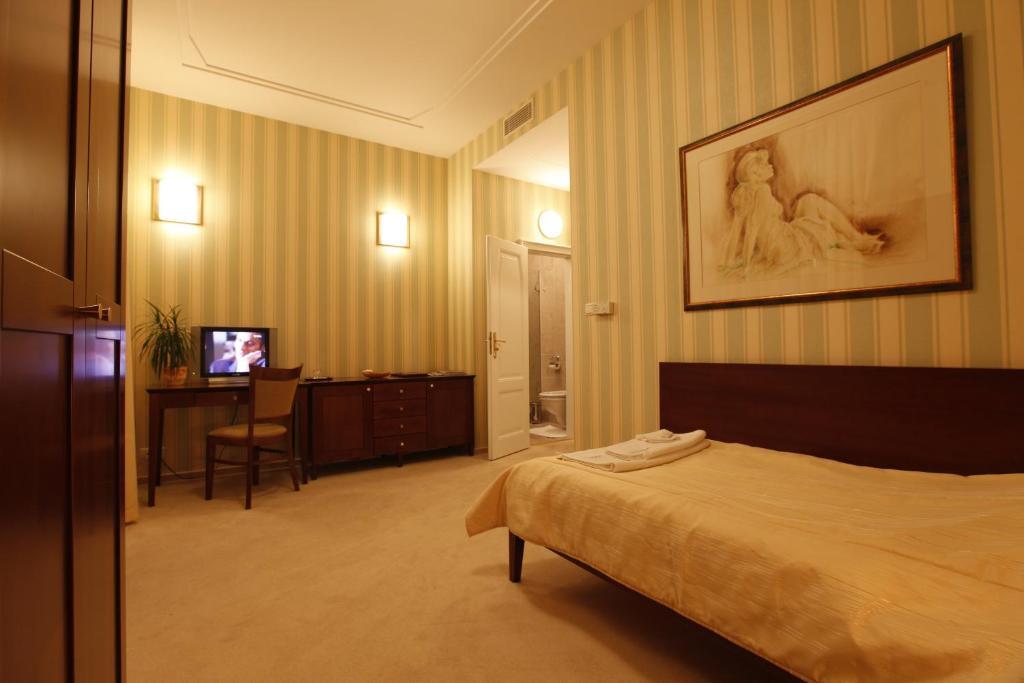 Hotel Sandor Pavillon Piest'any Habitación foto